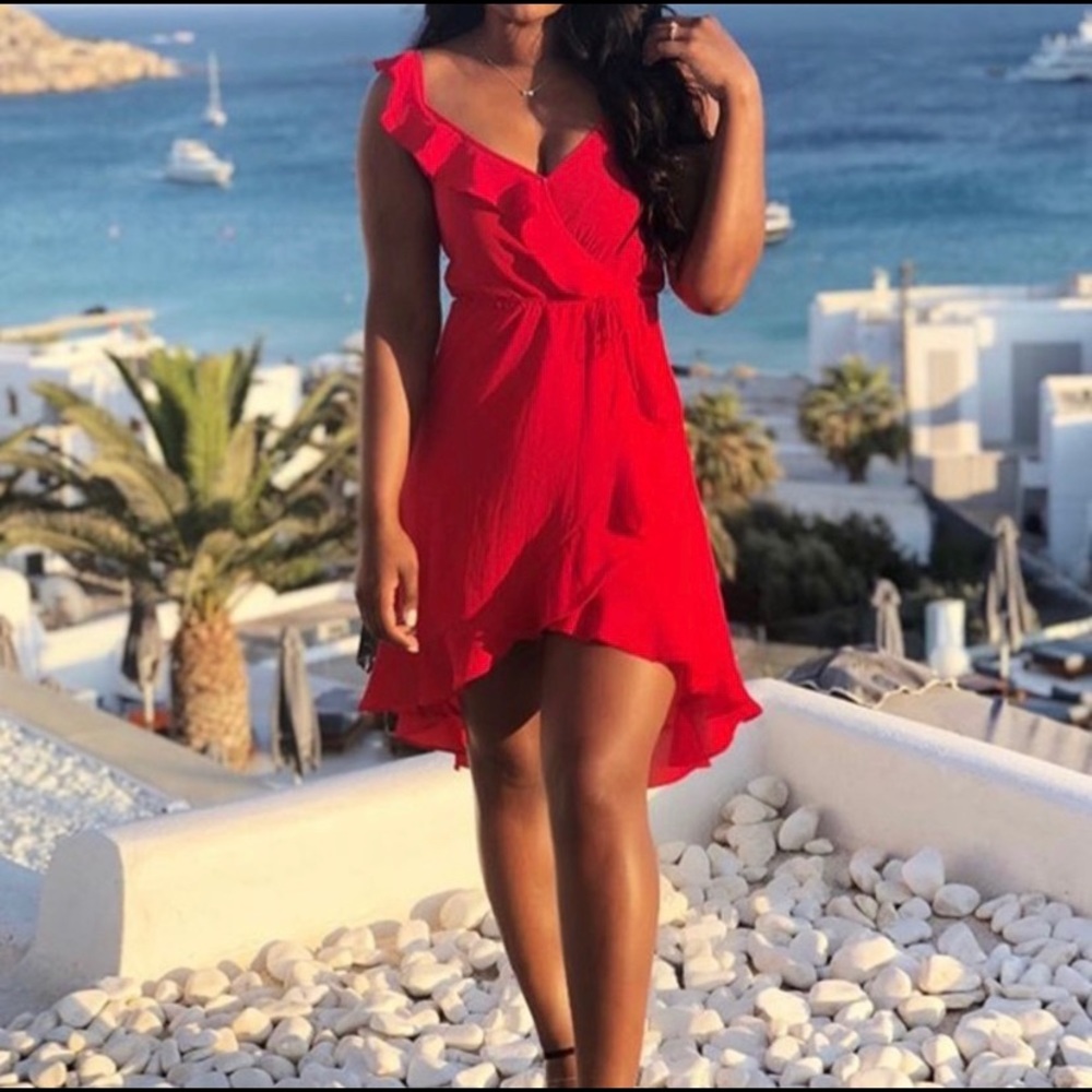 Flirty H&M red crepe wrap dress